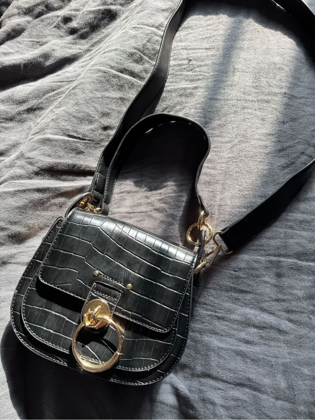 Francesca’s Black Croc-Embossed Bag
